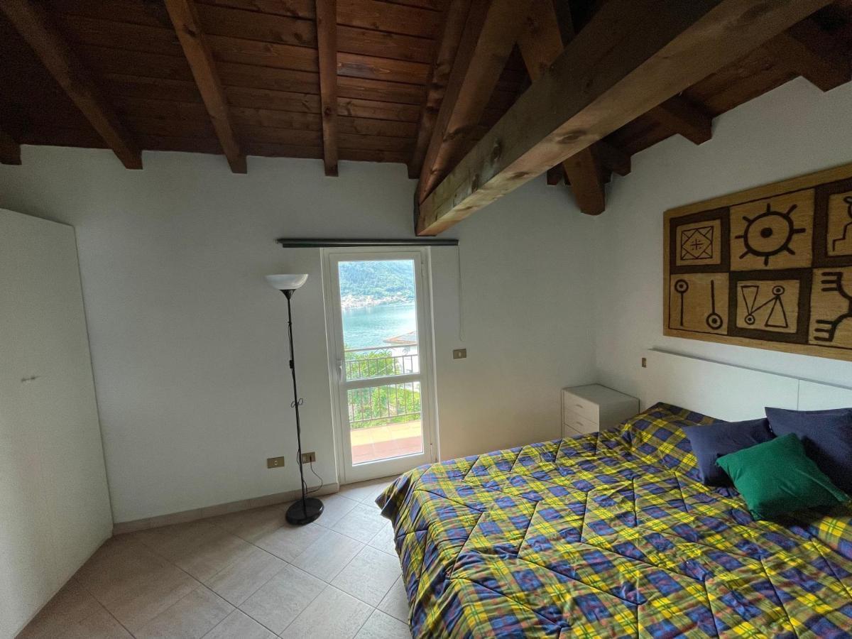 Appartamento Lake View Di Villa Giuliana スルツァーノ エクステリア 写真