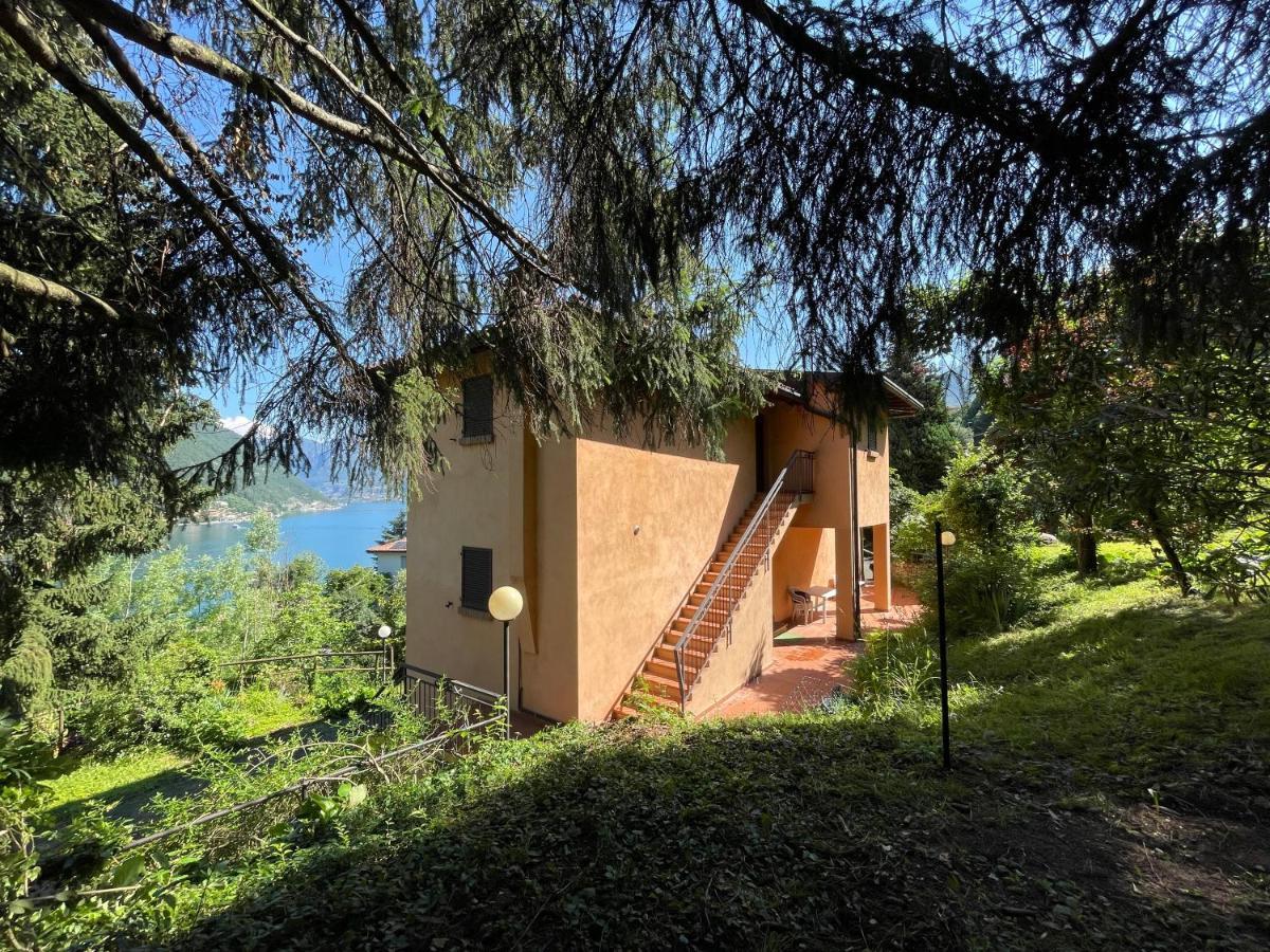 Appartamento Lake View Di Villa Giuliana スルツァーノ エクステリア 写真