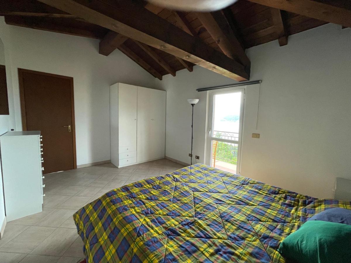Appartamento Lake View Di Villa Giuliana スルツァーノ エクステリア 写真