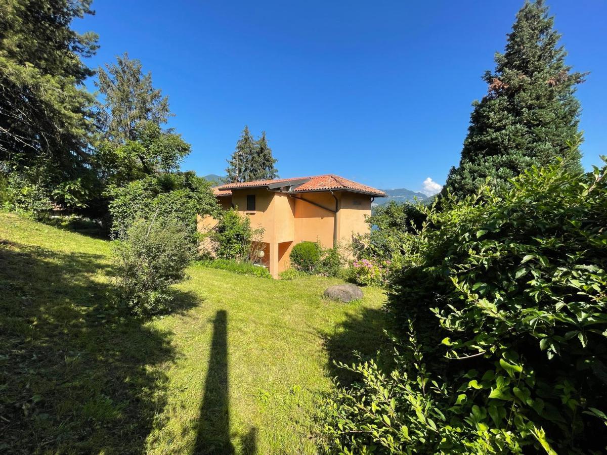 Appartamento Lake View Di Villa Giuliana スルツァーノ エクステリア 写真