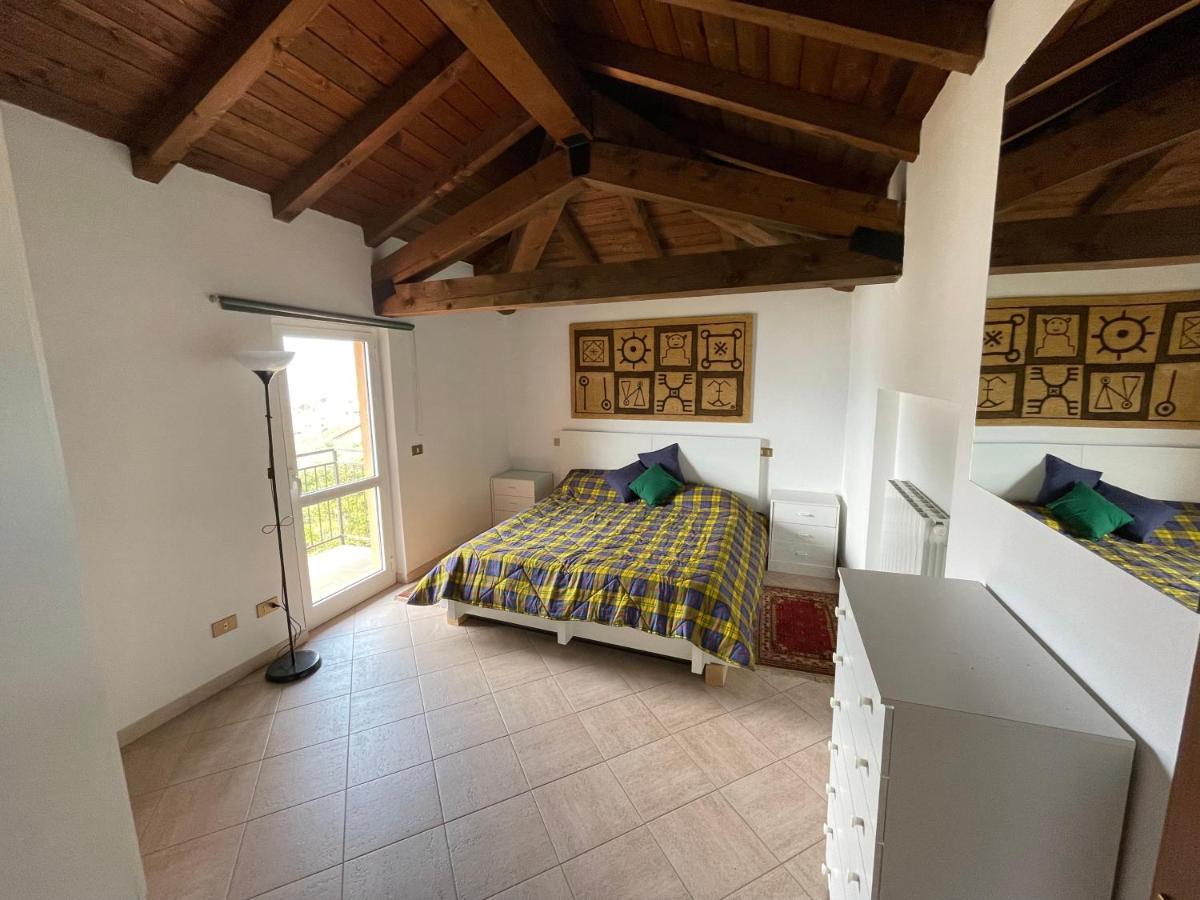 Appartamento Lake View Di Villa Giuliana スルツァーノ エクステリア 写真